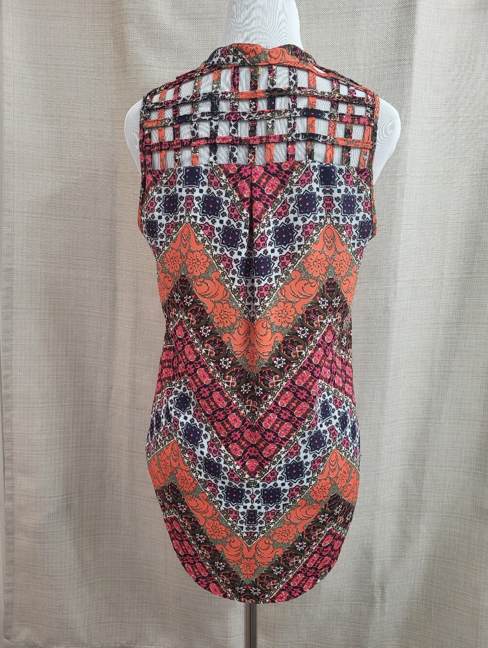 Takara Women's Multicolor Hi-Lo Sleeveless Blouse Tunic Boho Hippie Size Small - Picture 3 of 12